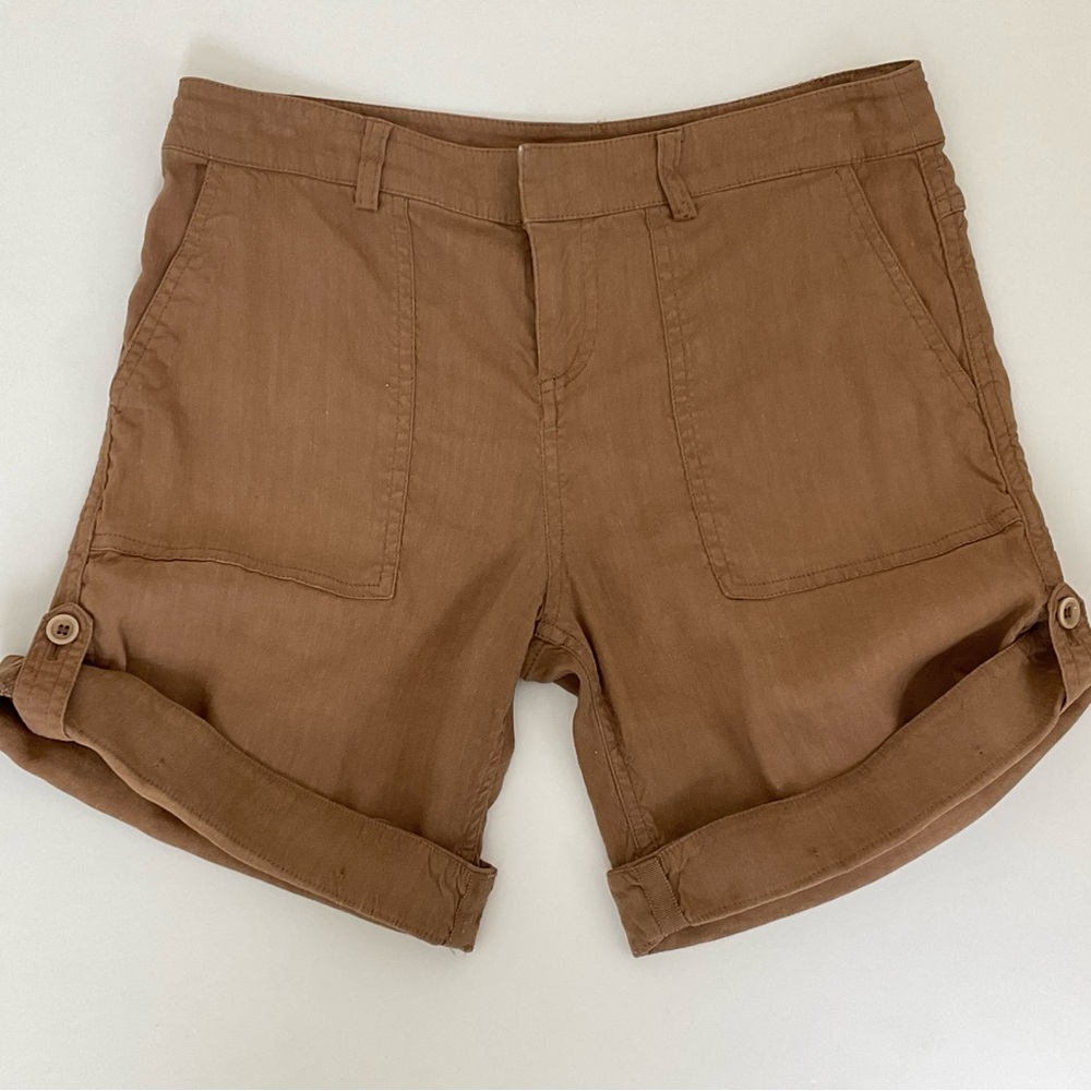 Alice + Olivia Cuffed Cargo Shorts Beige 2